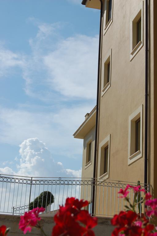 Giga Hotel Villa Santa Lucia Exterior foto
