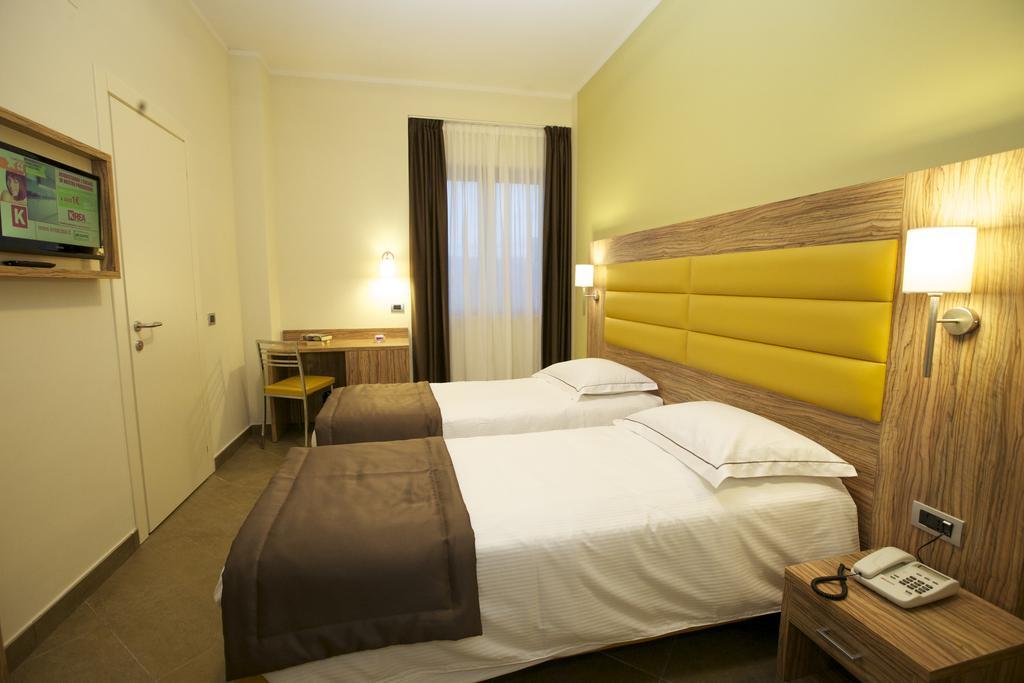 Giga Hotel Villa Santa Lucia Zimmer foto