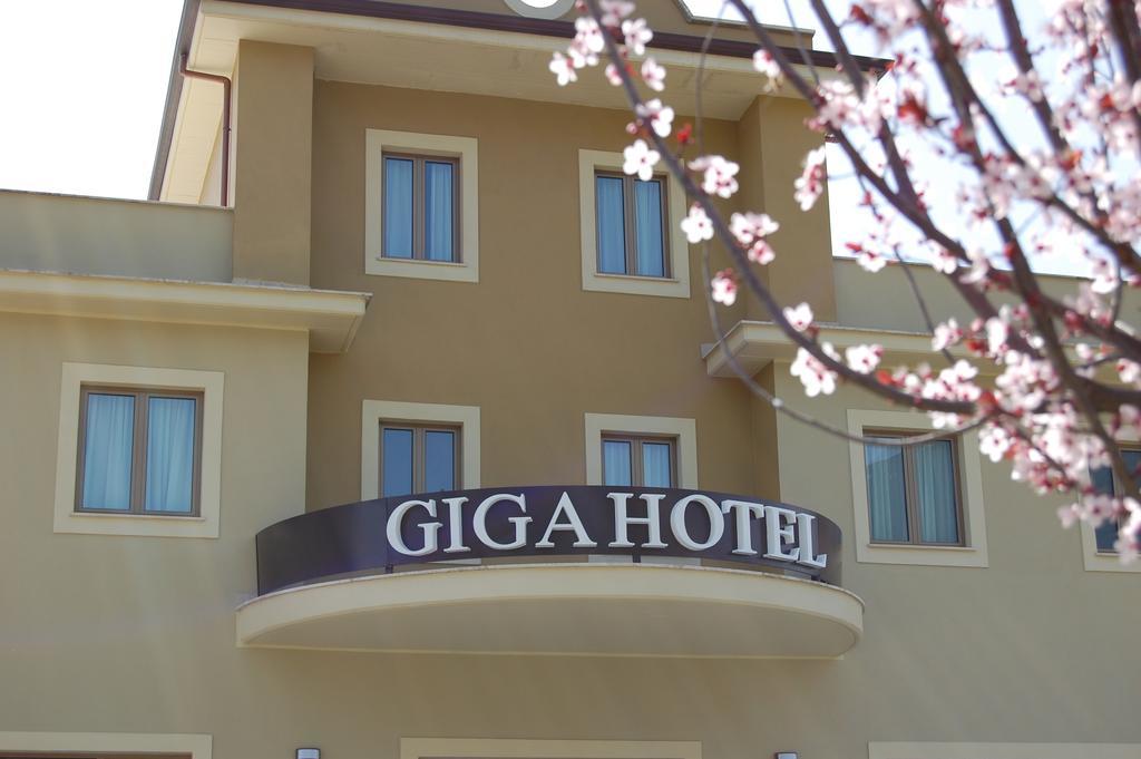 Giga Hotel Villa Santa Lucia Exterior foto