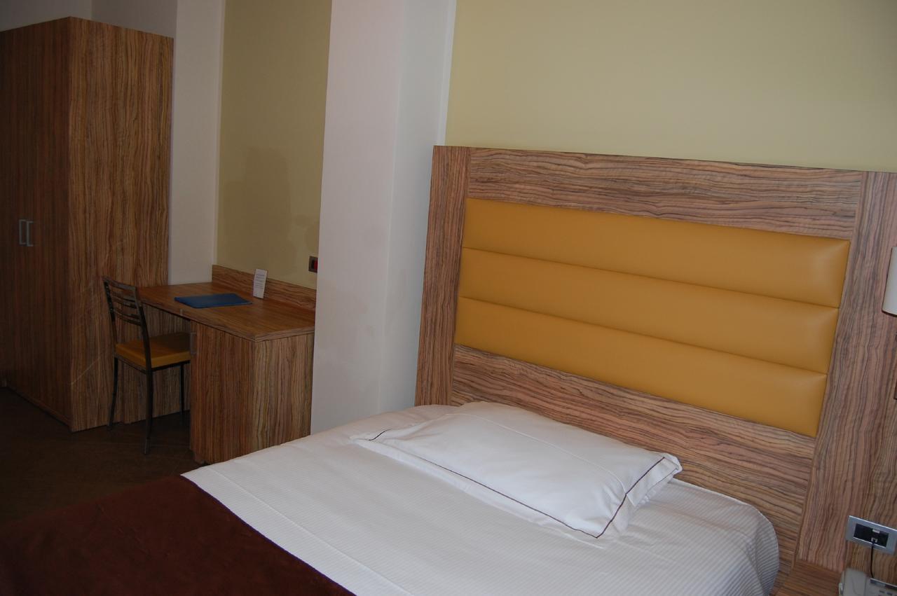 Giga Hotel Villa Santa Lucia Exterior foto