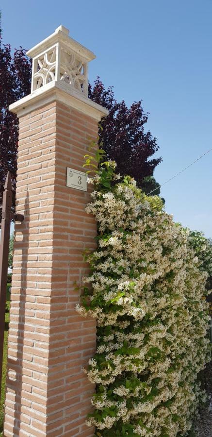 Giga Hotel Villa Santa Lucia Exterior foto