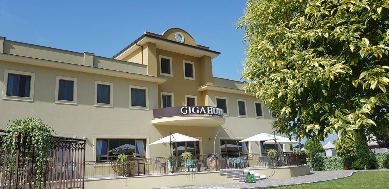 Giga Hotel Villa Santa Lucia Exterior foto